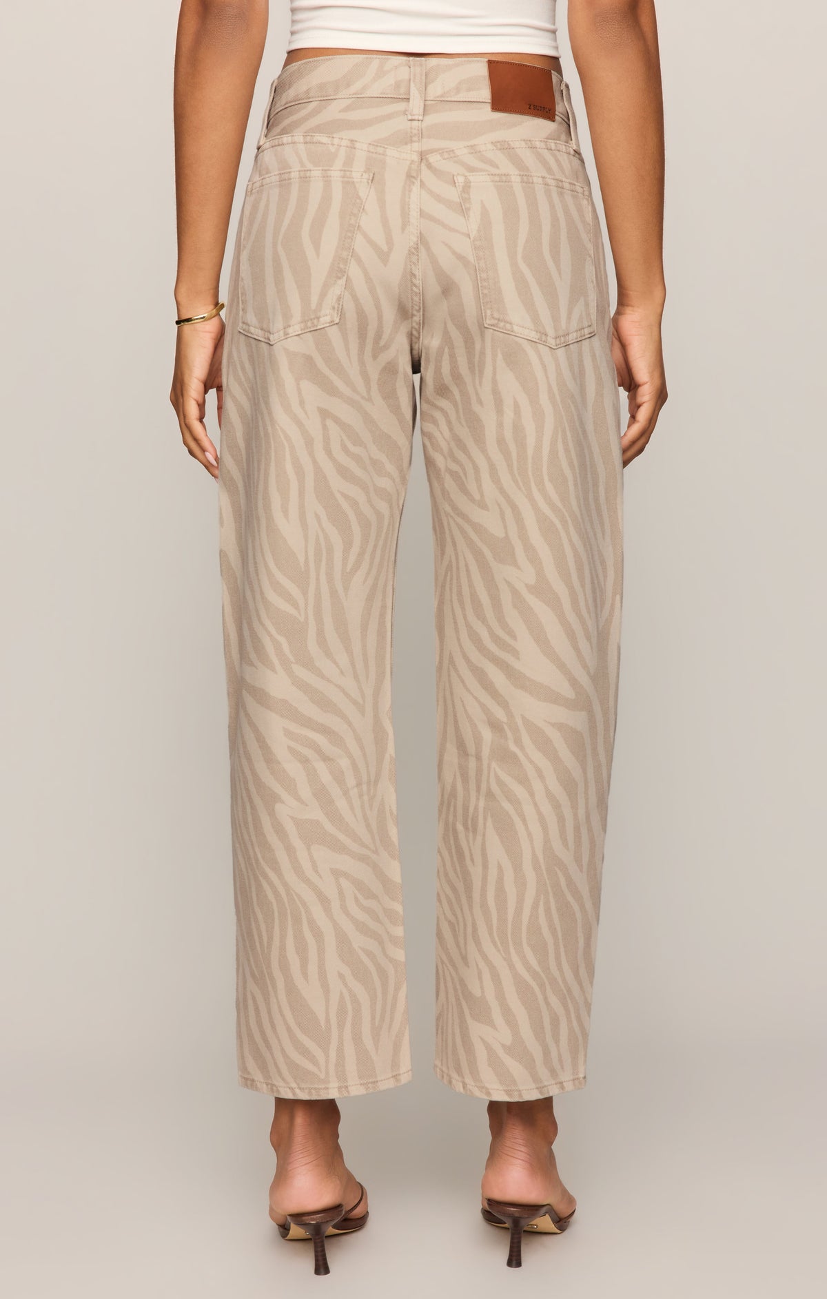 The Off Duty Mid-Rise Bowed Ankle Denim